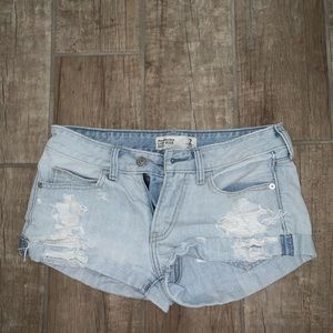 Abercrombie & Fitch slow rise shorts